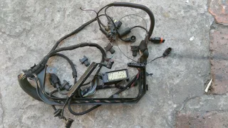 Mercedes Benz W202 C200 m111 top engine computer loom