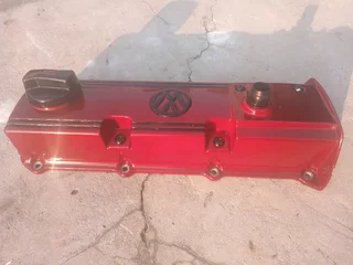 Vw golf 2.0 8v custom aluminum tappet cover and oil cap