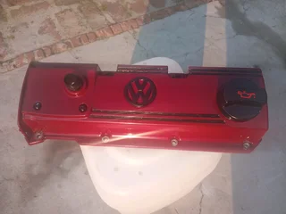 Vw golf 2.0 8v custom aluminum tappet cover and oil cap