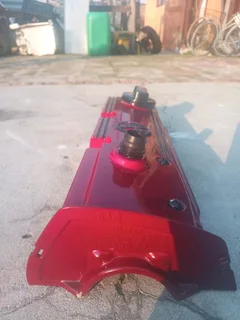 Vw golf 2.0 8v custom aluminum tappet cover and oil cap