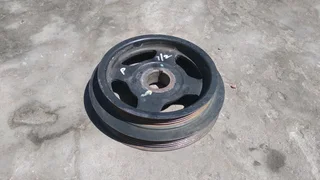 Suzuki alto 1.0L 3 cylinder crankshaft pulley