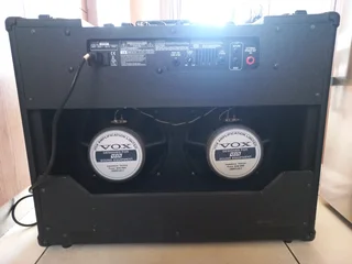 Vox Valvetronix AD100VT 100W 2x12" Digital Modeling Guitar Combo Amplifier