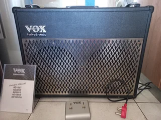 Vox Valvetronix AD100VT 100W 2x12" Digital Modeling Guitar Combo Amplifier