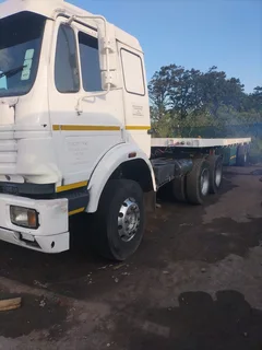 With or without work 1998 Mercedes powerliner 2638