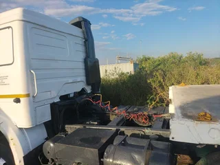 With or without work 1998 Mercedes powerliner 2638