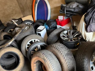 Assorted mags and use tyers