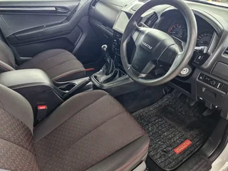 2021 Isuzu 250 High Rider Double Cab