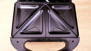 Mellerware 2 Slice Non Stick Sandwich Maker / Aim Two Sandwich Maker / Safeway Mini Cupcake Maker