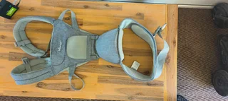 Caley 6 in 1 Hip Carrier - Light Grey