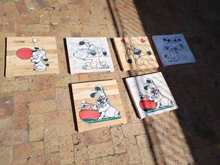 Cartoon wooden pictures