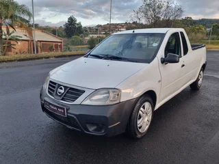 2012 Nissan NP200 van R70000