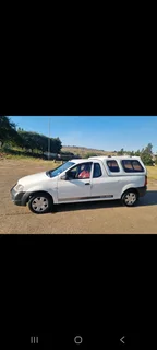 Nissan Np200 1.6i aircon spec