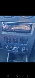 Nissan Np200 1.6i aircon spec