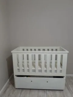  Beautiful White Baby Cot with Storage Drawer &#43; 2 Mattresses: Sturdy, Clean &amp; Ready to Use!