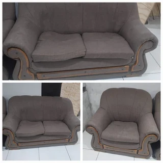 4 piece fabric lounge suite.  Fair condition