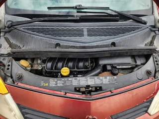 Renault Modus 1.4 16v. Striping for Spares