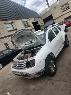 Renault Duster 1.6 16v. 2014 model 5 speed manual Striping for spares
