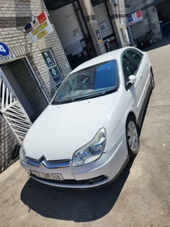 Citroen C5 3.0 v6 automatic Striping for Spares 2008 model-All car Available