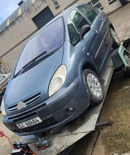 Citroen Xsara Picasso 1.6hdi Striping for spares