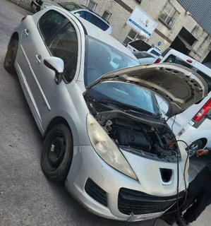 Peugeot 207 1.4vti Striping for Spares