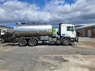 Bitumen Distributor