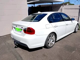 BMW 320i