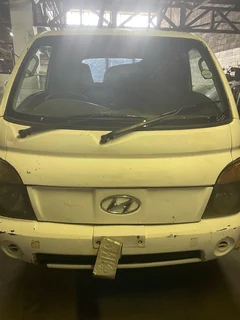 Hyundai H100 Stripping for Spares