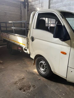 Hyundai H100 (2009) Complete Bakkie Stripping for Spares