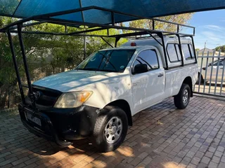 2010 TOYOTA DIESEL HILUX SRX 2.5 D-4D LWB SINGLE CAB RAISED BODY BAKKIE