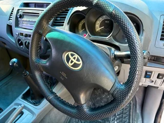 2010 TOYOTA DIESEL HILUX SRX 2.5 D-4D LWB SINGLE CAB RAISED BODY BAKKIE