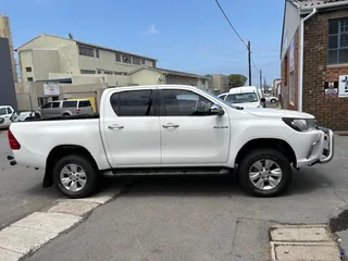 2017 TOYOTA DIESEL 4x4 HILUX 2.8 GD-6 DOUBLE CAB 6 SPEED MANUAL BAKKIE