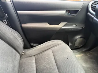 2017 TOYOTA DIESEL 4x4 HILUX 2.8 GD-6 DOUBLE CAB 6 SPEED MANUAL BAKKIE