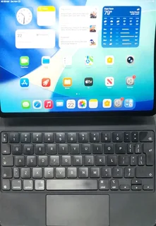 Ipad pro 3rd gen 11&#34; with keyboard