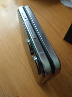 Xiaomi Mix Flip phone