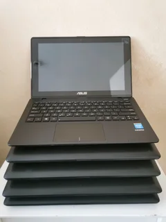 Asus F200CA-KX069H 11.6-inch Touch Screen Laptop (R2400 FOR ALL 5)