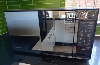 Microwave - Ad posted by Kitty Kemp