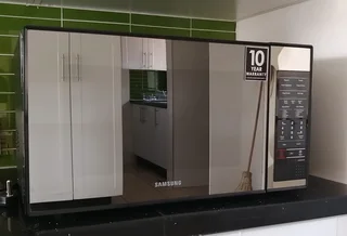 Microwave - Ad posted by Kitty Kemp