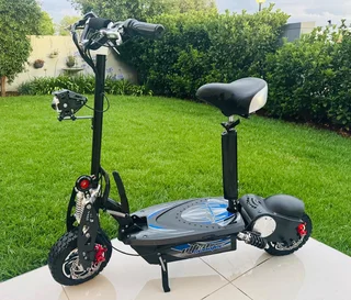 Ultra Scooter Ele rechargeable 2000w