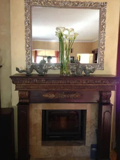 Fireplace mantlepiece
