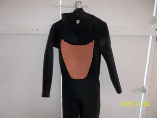 4/3 reef hyperflex wetsuit