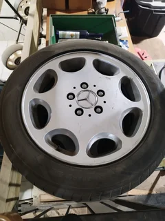 Mercedes SL original Rims With original bolts