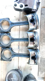 Hyundai i10 G4HG 1.1 spares for sale