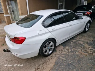 BMW F30 - 320i Automatic