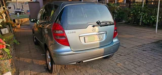 Mercedes Benz - A200