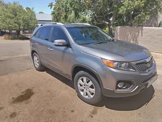 Kia Sorento 2.2 d auto 2011 for sale R110000