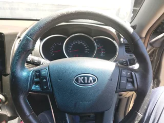 Kia Sorento 2.2 d auto 2011 for sale R110000