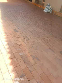 Looking for job Bricklaying