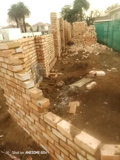 Looking for a job Bricklaying