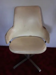 Swivel Designer Chair
