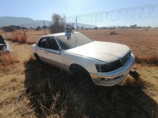 1993 Toyota Celsior V8 NON VVTI. Forged internals. Stripping for spares We courier nationwide o